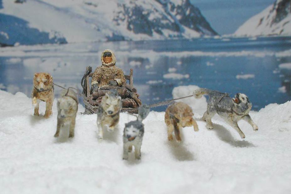 Inuit life Small 11