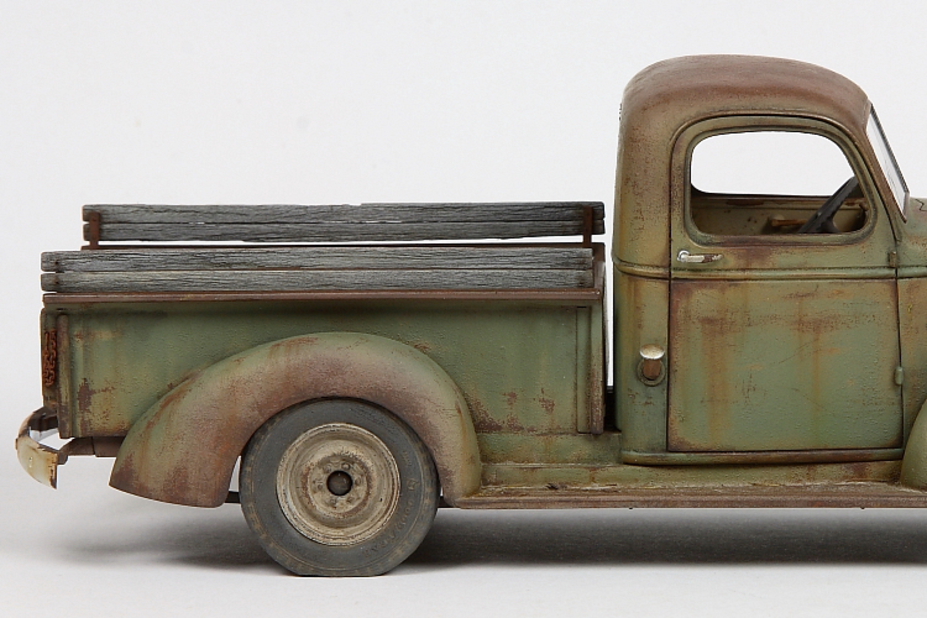 1941 Chevy Pickup, Scale 1:24 Small 4