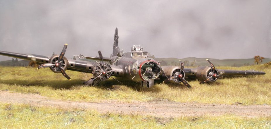 B17 crash landing 1944 Small 4