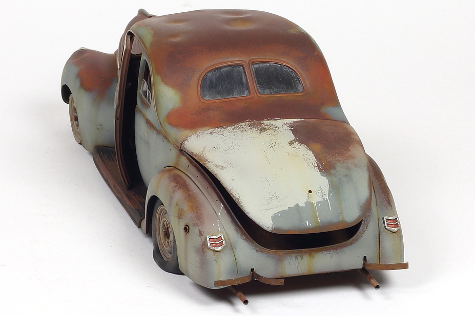 Derelict '40 Ford Coupe Small 2
