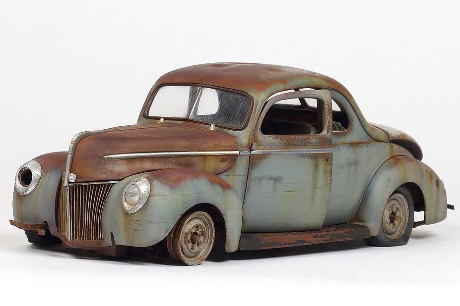 Derelict '40 Ford Coupe Small 3