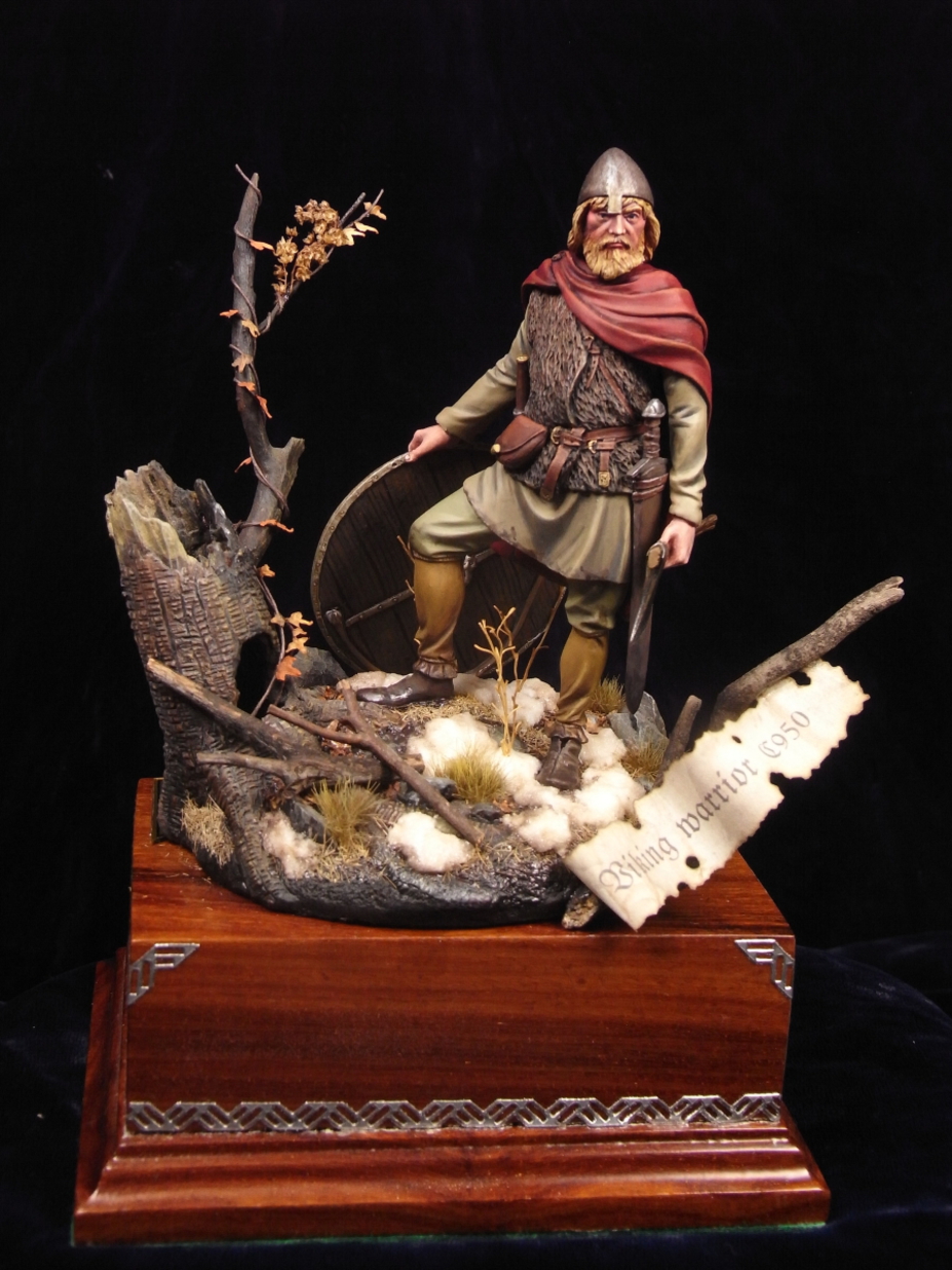"Viking warrior"   Young Miniature 90mm