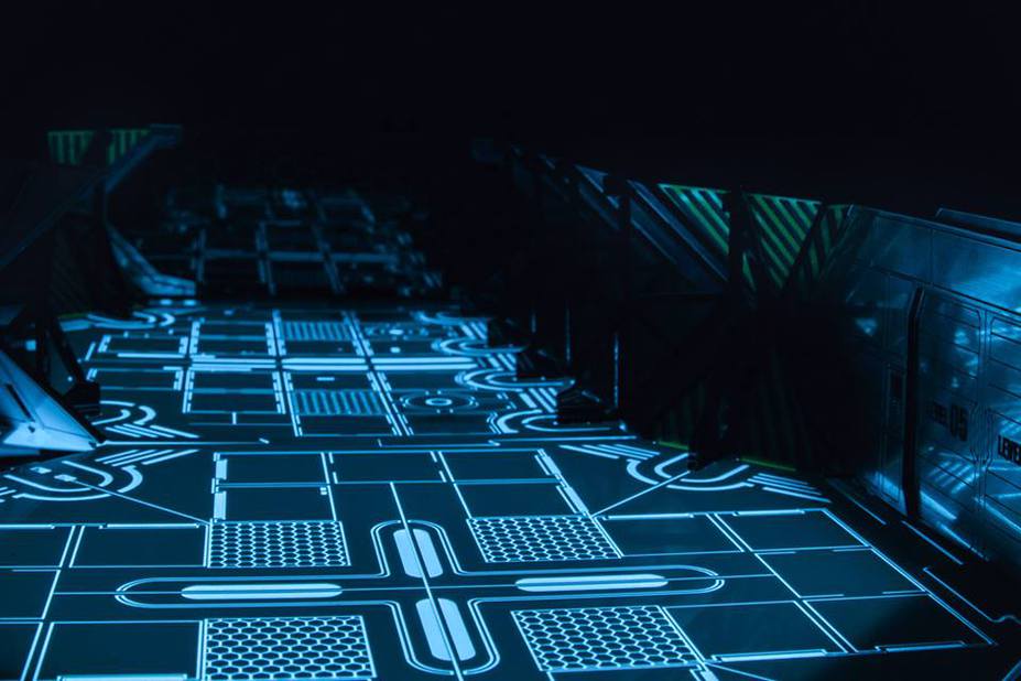 Laser Terrain co - Corridor Big inspiration from Aliens and TRON